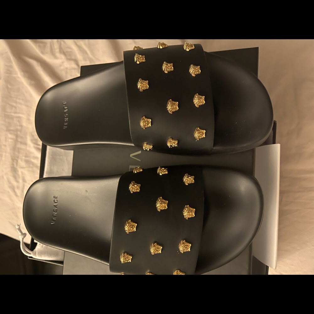 Versace slide brand new size 8
